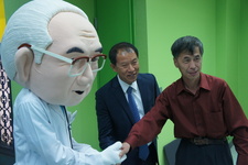 블루크로스 CPR 히어로즈의 6차 심폐소생술봉